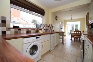 Kitchen- click for photo gallery